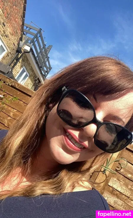 Elizabeth Rizzini OnlyFans Thumbnail #oGEyBNnzlH