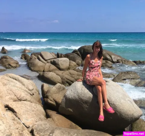 Elizabeth Rizzini OnlyFans Thumbnail #yQzex2kk1d