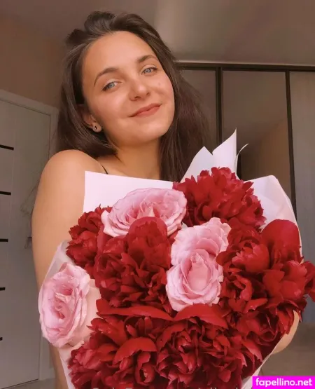 Elizabeth Stars OnlyFans Thumbnail #35PA9zvIku