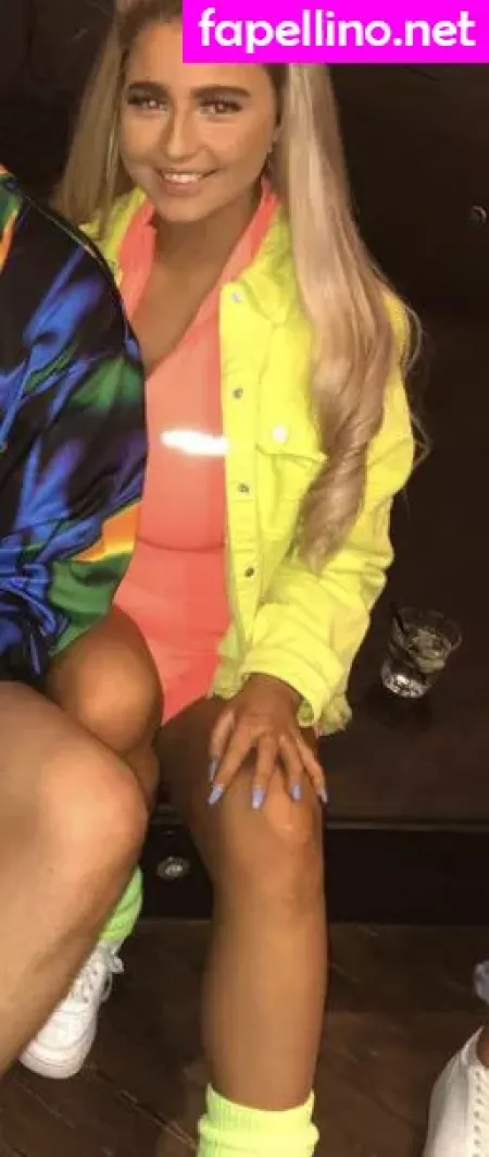 Elizabeth Taylor OnlyFans Thumbnail #OoCyYdqpHE