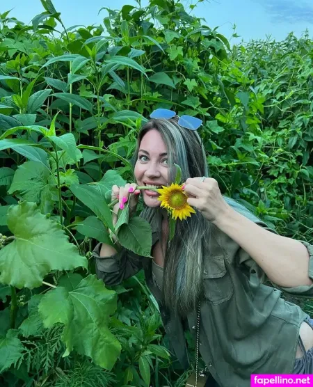 Elizabeth Vip OnlyFans Thumbnail #qCnL8BgCjE