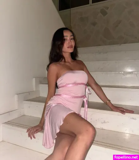 Elizabeth Wood OnlyFans Thumbnail #jgMoJdIa2V