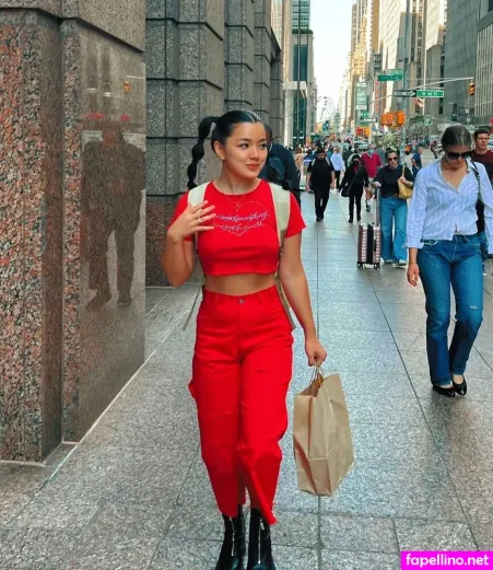 Elizabeth Yu OnlyFans Thumbnail #BuI32PBeSi