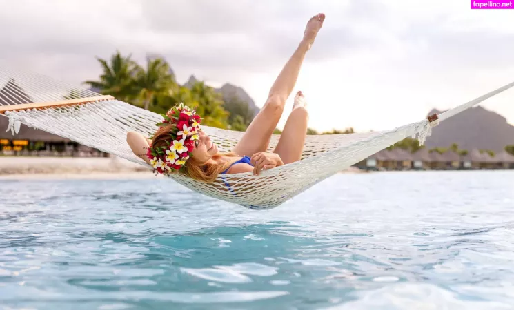 Elizabeth Zharoff OnlyFans Thumbnail #gT62IAekRK