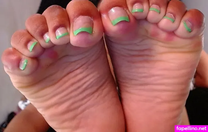 Elizabethbella OnlyFans Thumbnail #LTCr91mOr1