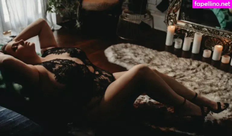 Elizabethhills11 OnlyFans Thumbnail #Ag4XmoRAL0