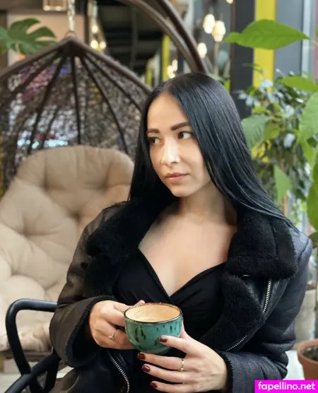 Elizabethlux OnlyFans Thumbnail #71wl7A3sTz