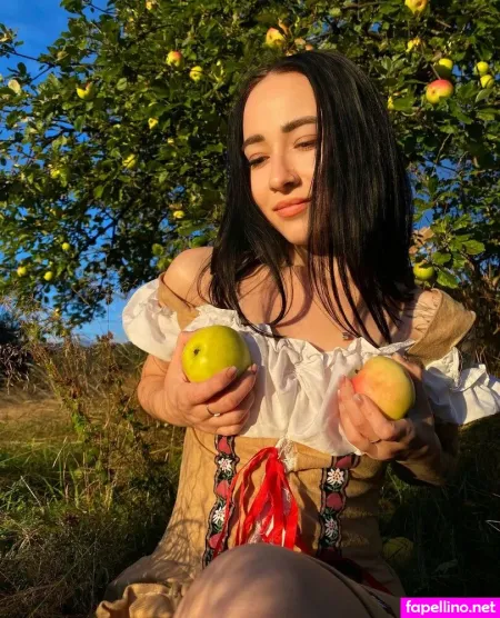 Elizabethlux OnlyFans Thumbnail #wRtcOUdbng