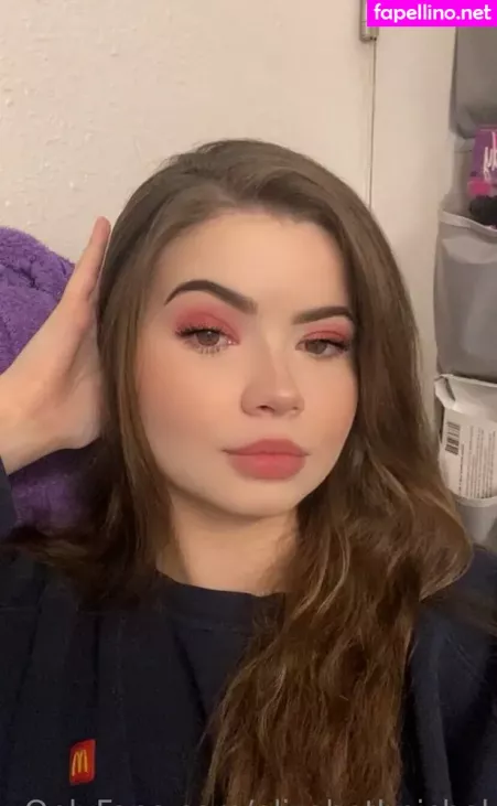 Elizabethnichol OnlyFans Thumbnail #z6ag3FoCL7