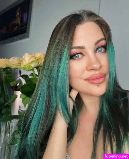 Elizabethroyce OnlyFans Thumbnail #SilUpjzf7U