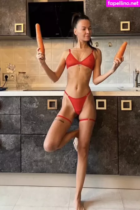 Elizashakirova OnlyFans Thumbnail #bejgMEVPK7