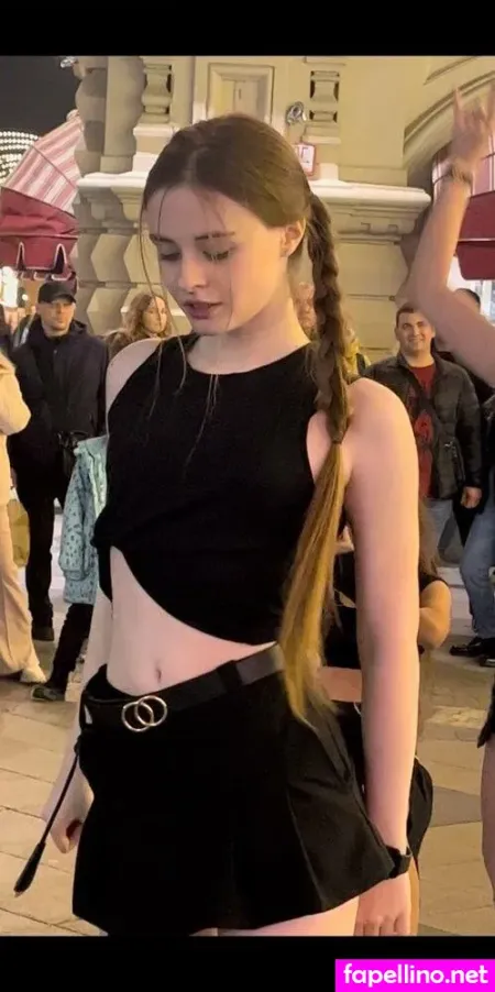 Elizaveta Belle Main Profile Photo