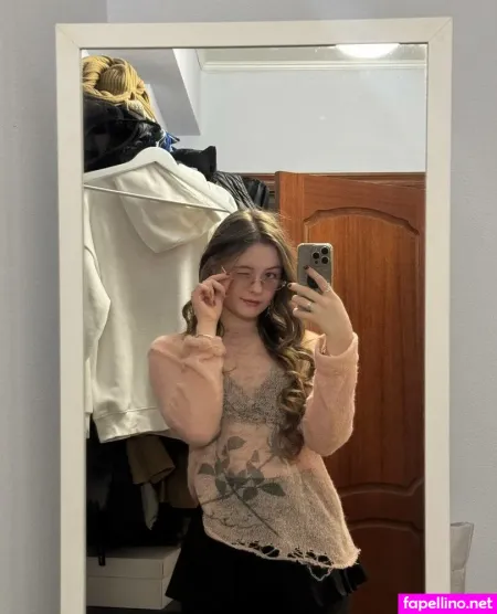 Elizaveta Belle OnlyFans Thumbnail #rF82SFFGQ3