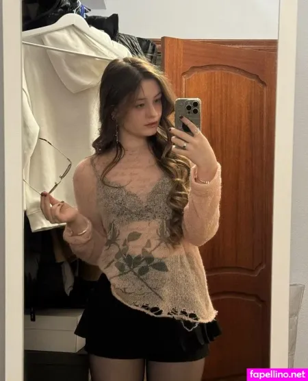 Elizaveta Belle OnlyFans Thumbnail #tzPV8OjqqF
