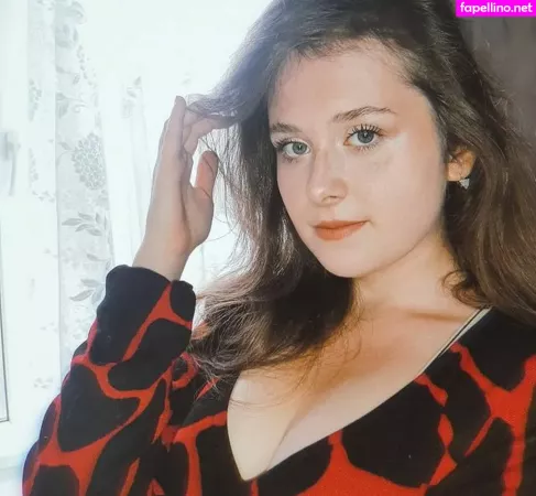 Elizaveta Milyaeva OnlyFans Thumbnail #1R1pPW7p4s