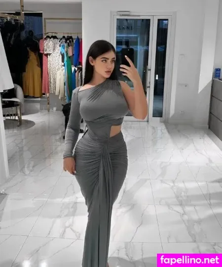 Elizavetabom OnlyFans Thumbnail #LWsSzlOkkJ