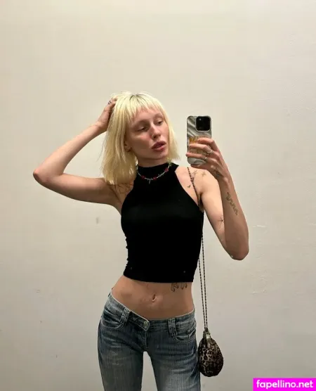 Elizzabeth19 OnlyFans Thumbnail #2iGBxWpTpf