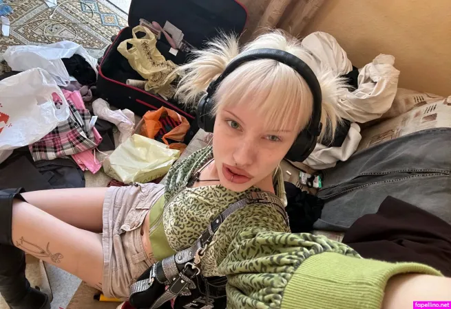 Elizzabeth19 OnlyFans Thumbnail #jikxpEk9G2