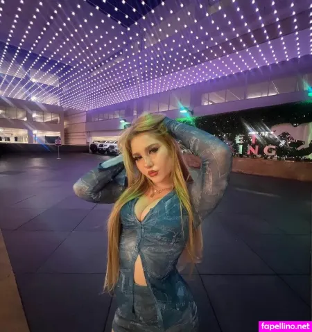 Ella Anderson OnlyFans Thumbnail #srf6f8qbeD