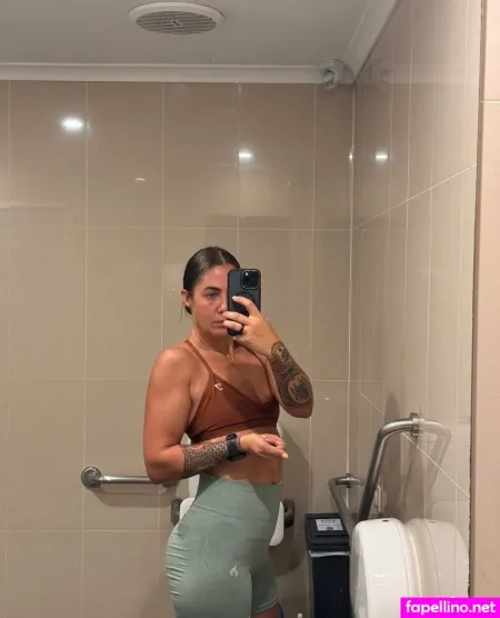 Ella Au OnlyFans Thumbnail #1xrkaCp81V