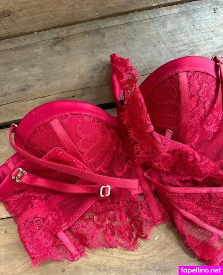 Ella Au OnlyFans Thumbnail #s8HSijNmoA