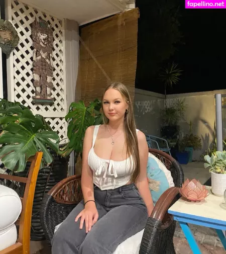 Ella B OnlyFans Thumbnail #Ly9t7Cps53