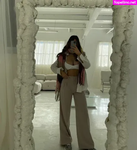 Ella Cervetto OnlyFans Thumbnail #B4pDpYQIzc