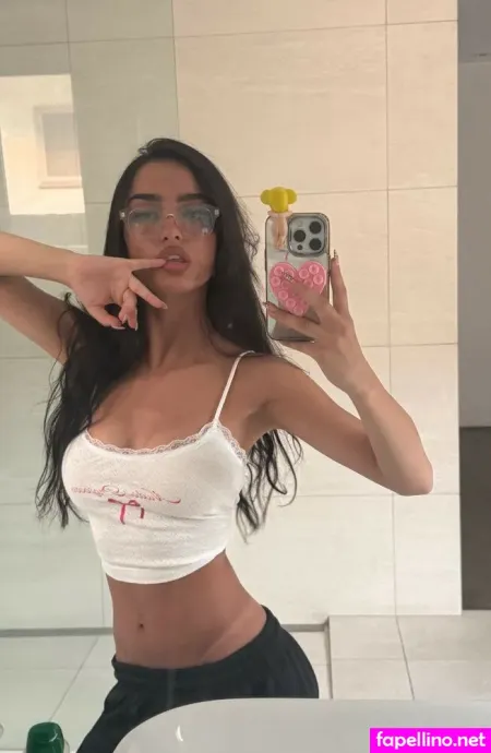 Ella Christo OnlyFans Thumbnail #GvgfYg8oft