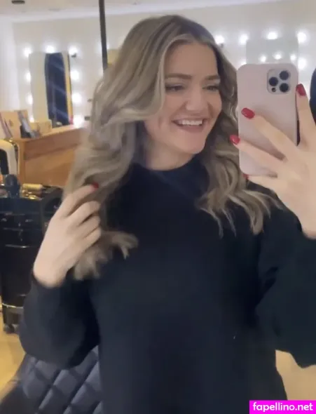 Ella Di Fit OnlyFans Thumbnail #YLKIzz5afY