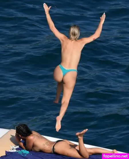 Ella Ding OnlyFans Thumbnail #ZFinGYpXPc