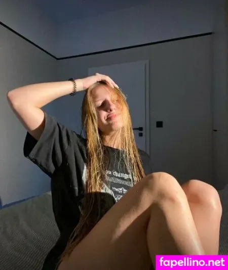 Ella Dream OnlyFans Thumbnail #1hjC43kM4g