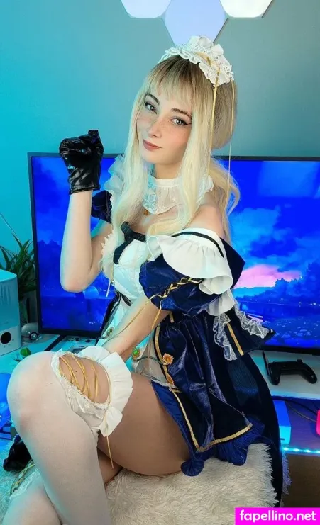 Ella Elvin OnlyFans Thumbnail #FwUM4bm2CX