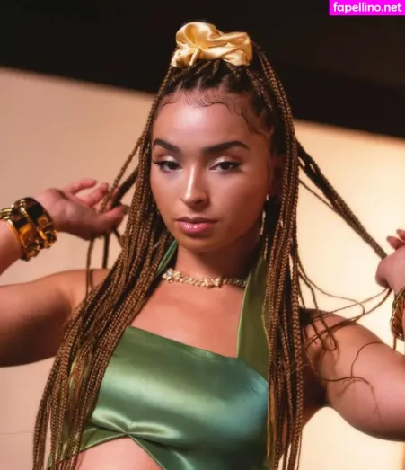 Ella Eyre OnlyFans Thumbnail #9uzB4xV31y