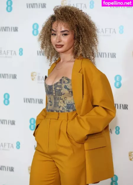 Ella Eyre OnlyFans Thumbnail #JIDdYVAbZF