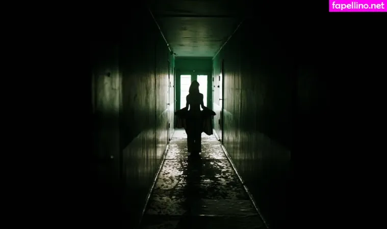 Ella Flare OnlyFans Thumbnail #e1dp3xeiTg