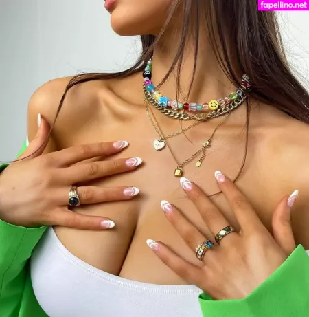 Ella Grace Cervetto OnlyFans Thumbnail #4tnGWOhCeh