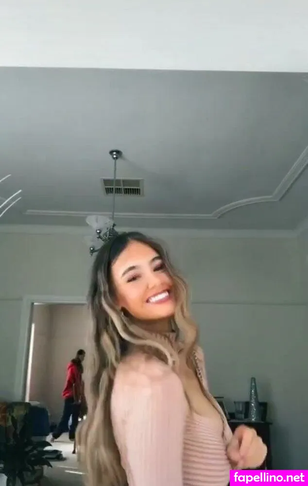 Ella Grace Nude Leaked OnlyFans Photo #Elr0xwQ5d2