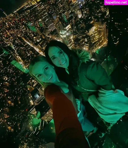 Ella Horan OnlyFans Thumbnail #b9FimpACE5