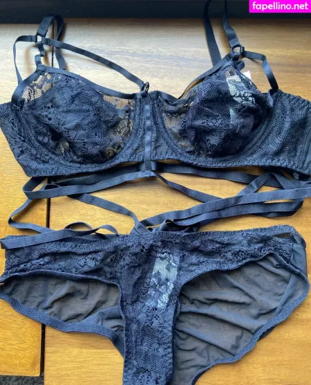 Ella Inferno OnlyFans Thumbnail #KUJHndphRz