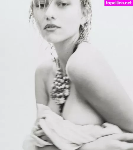 Ella Kernkamp OnlyFans Thumbnail #HCZ7zDe3Aj