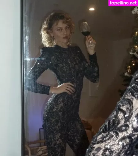 Ella Kernkamp OnlyFans Thumbnail #nMRFanenR0