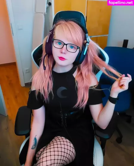 Ella Kitty OnlyFans Thumbnail #eg4vGko7ca