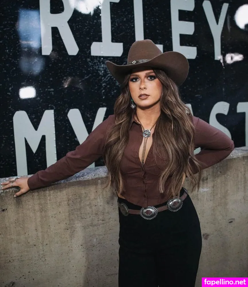 ellalangleymusic Nude Leaked OnlyFans Photo #2PQsoBY9i5