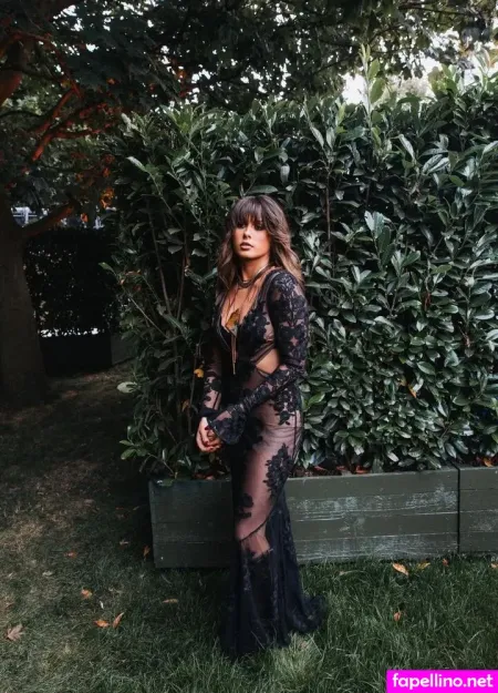 Ella Langley OnlyFans Thumbnail #XrWb9HHogW