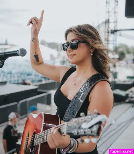 Ella Langley OnlyFans Thumbnail #cxYuUUMk3N