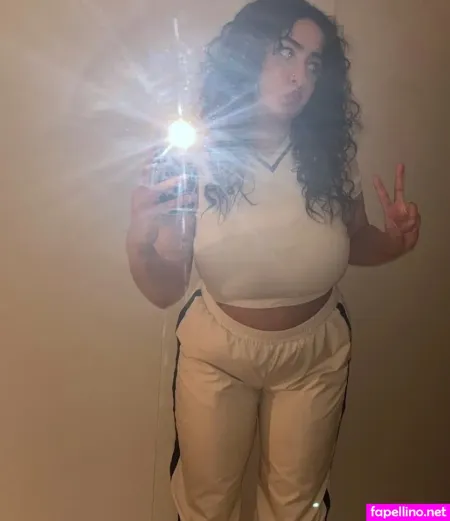 Ella Maei OnlyFans Thumbnail #xaTAAQYo7L