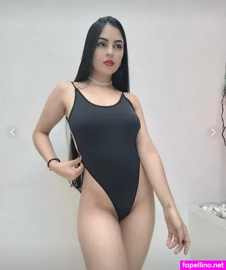 Ella Martt OnlyFans Thumbnail #YWrZLMgZ74