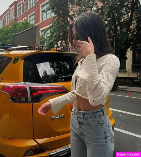 Ella Mendelsohn OnlyFans Thumbnail #5NhjKiEaai