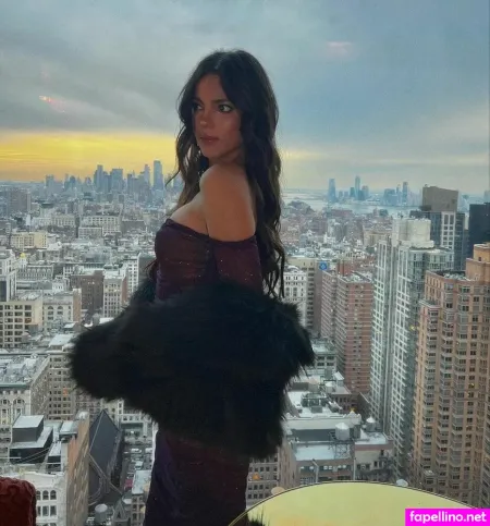 Ella Mendelsohn OnlyFans Thumbnail #jD8fLXrBB3