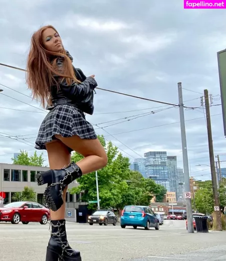 Ella Minette OnlyFans Thumbnail #xNcKeMsCug